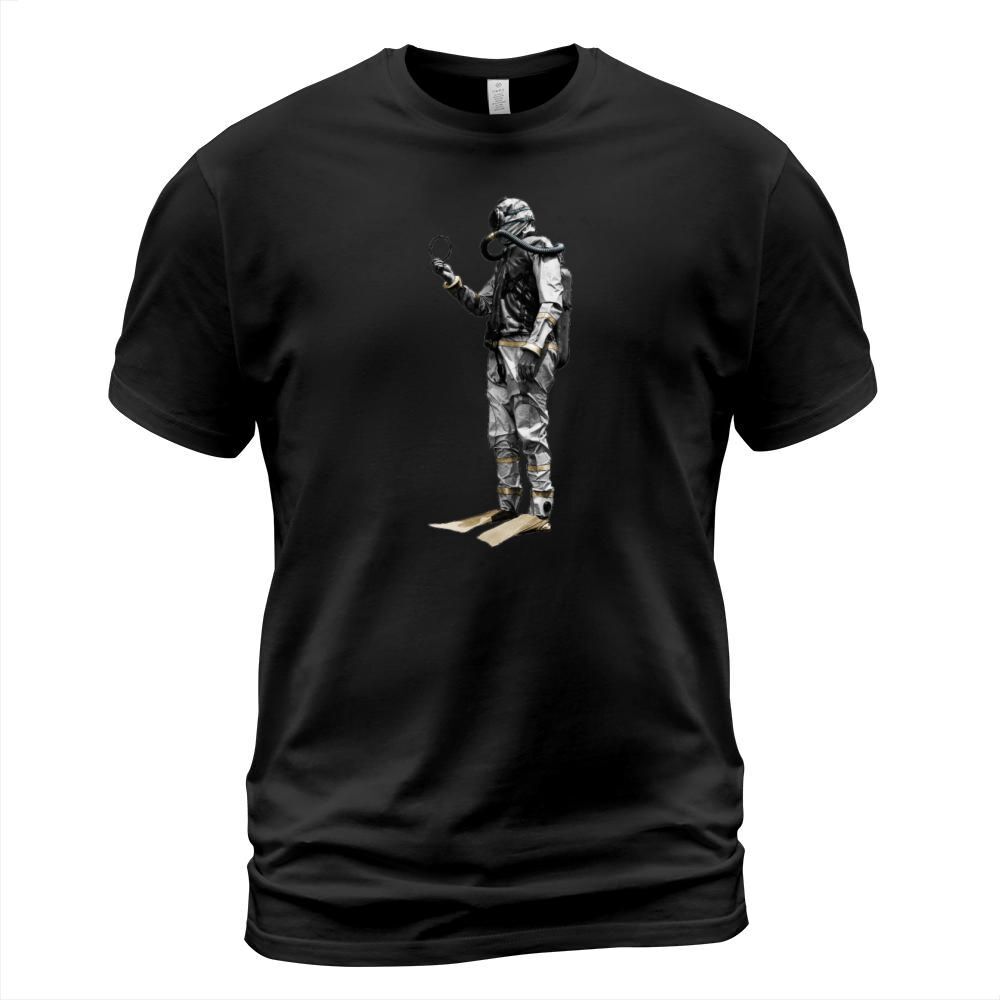 Vintage Scuba Diver with a Double Hose Regulator T-Shirt Unisex
