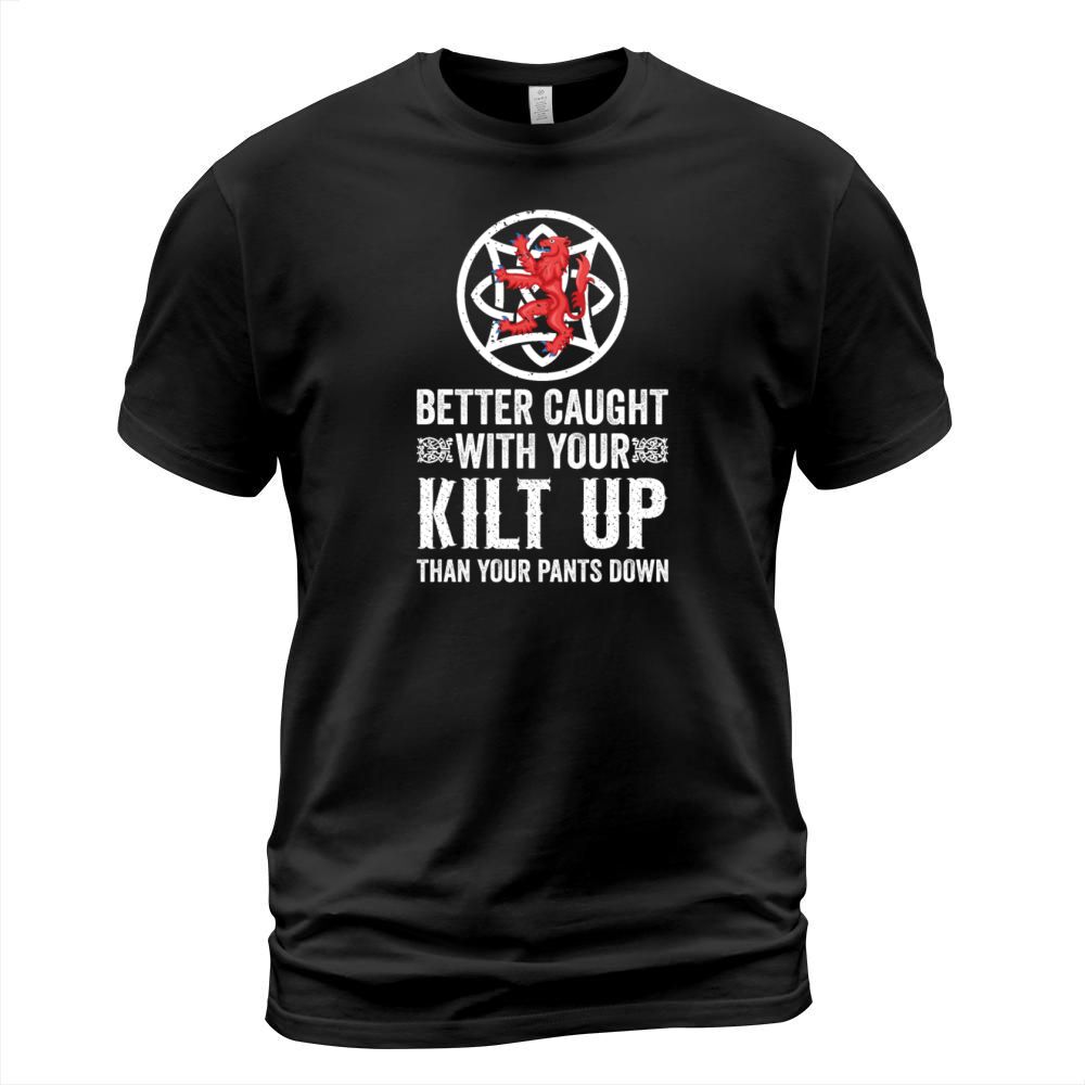 Traditional Kilt Wearing Quote For A Kilt Guy T-Shirt Unisex