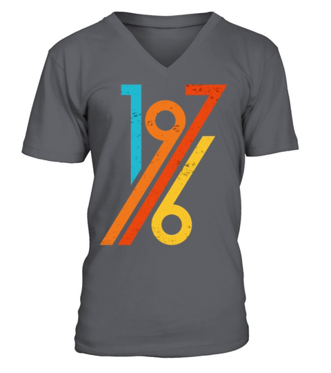 1976 Birthday Vintage Retro 70s Vintage 1976 V-Neck T-shirt