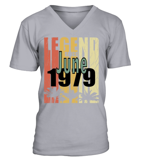 1979 vintage born in June gift V-Neck T-shirt