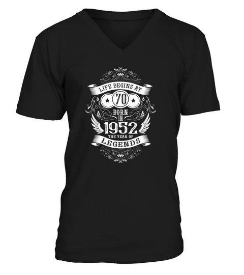 70th Birthday Gifts Vintage 1952 Sayings V-Neck T-shirt