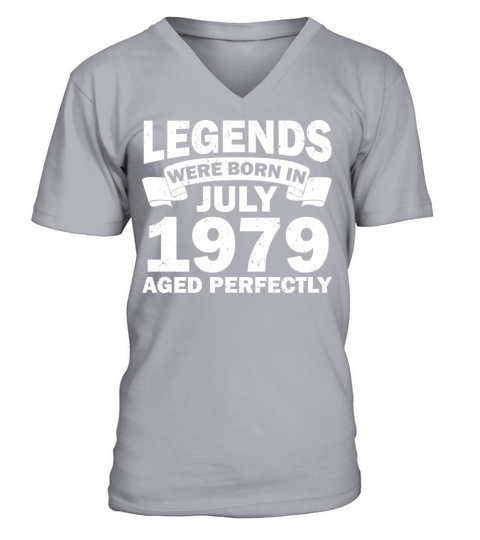 43rd birthday July vintage 1979 gift idea V-Neck T-shirt