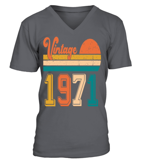 Vintage 1971 birthday gift V-Neck T-shirt