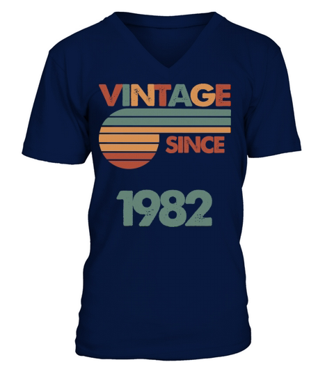 40th Vintage Birthday 1982 V-Neck T-shirt