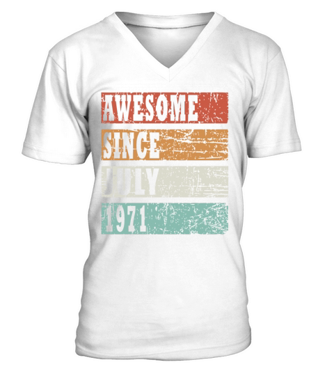 born 1971 july vintage gift V-Neck T-shirt