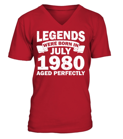 42nd birthday July vintage 1980 gift idea V-Neck T-shirt