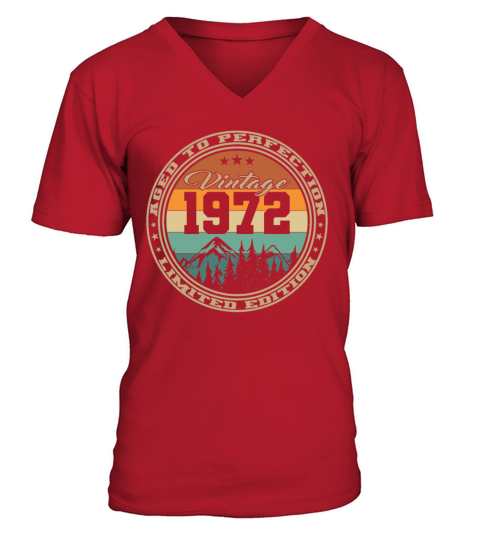 50th birthday vintage 1972 aged to perfection V-Neck T-shirt